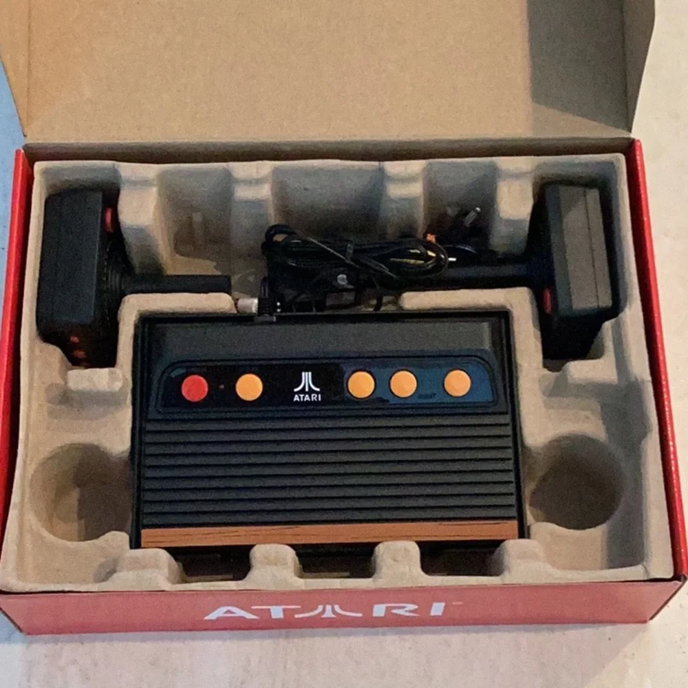 Atari Flashback 6 Classic Game Console With 100 Games Built In